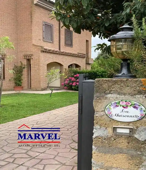 Villa in vendita a Tarquinia