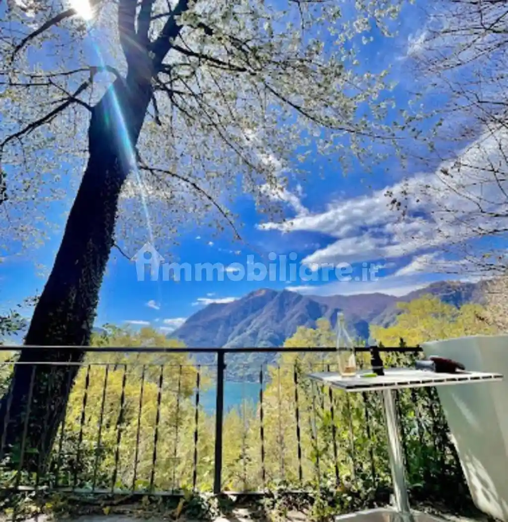 Villa in vendita a Nesso