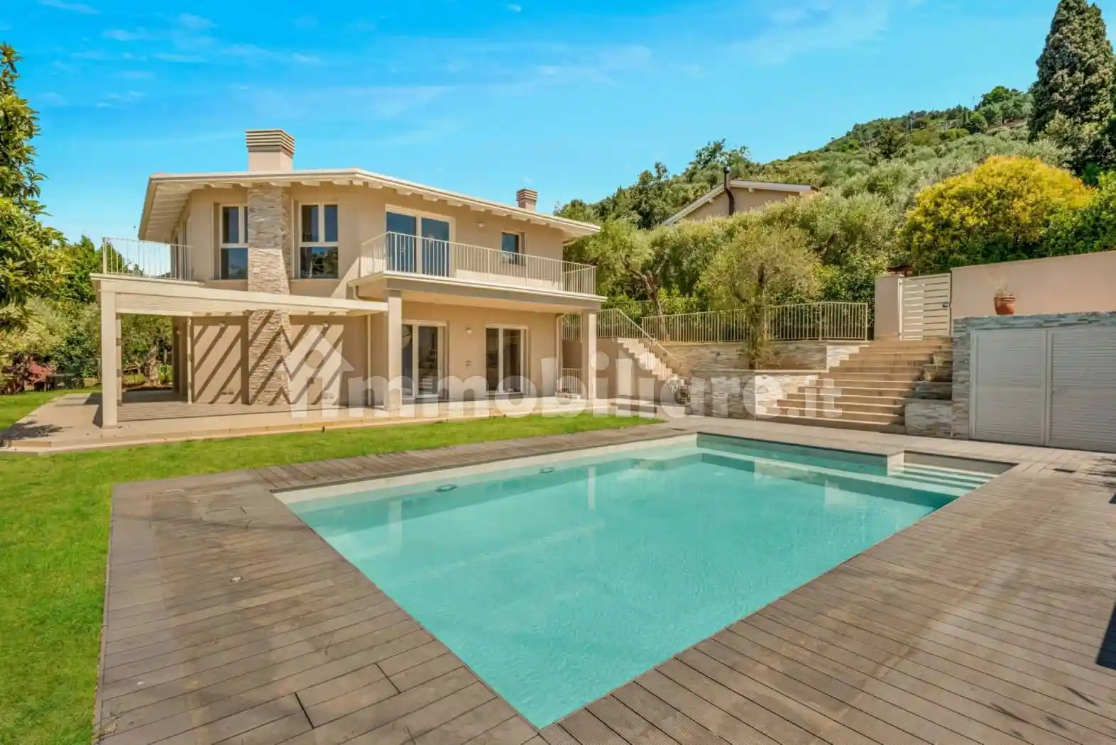 Villa in vendita a Seravezza