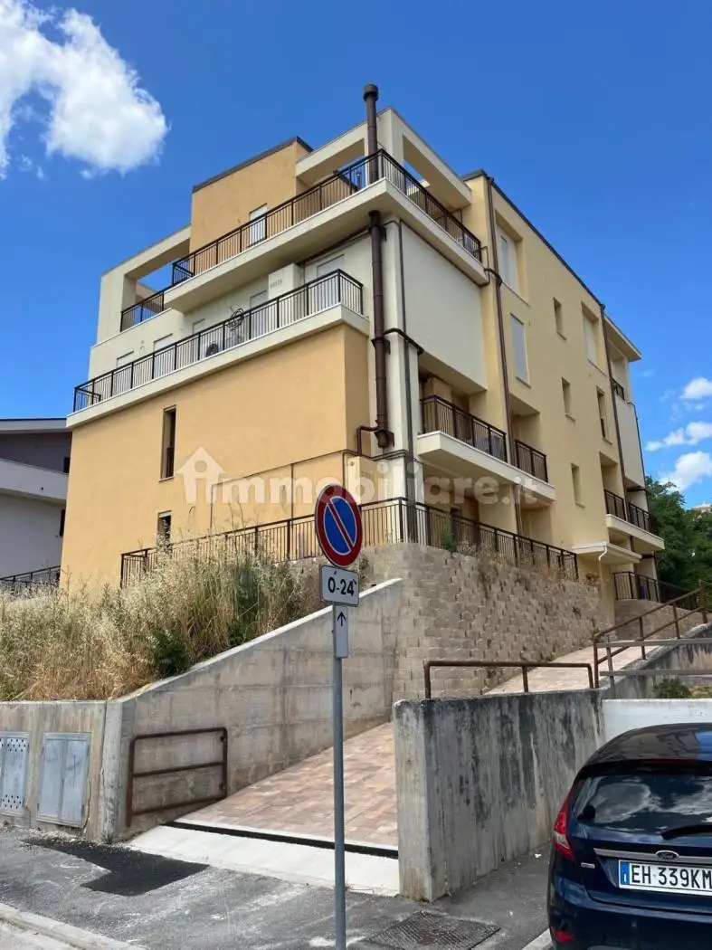 Appartamento in vendita a Serrapetrona