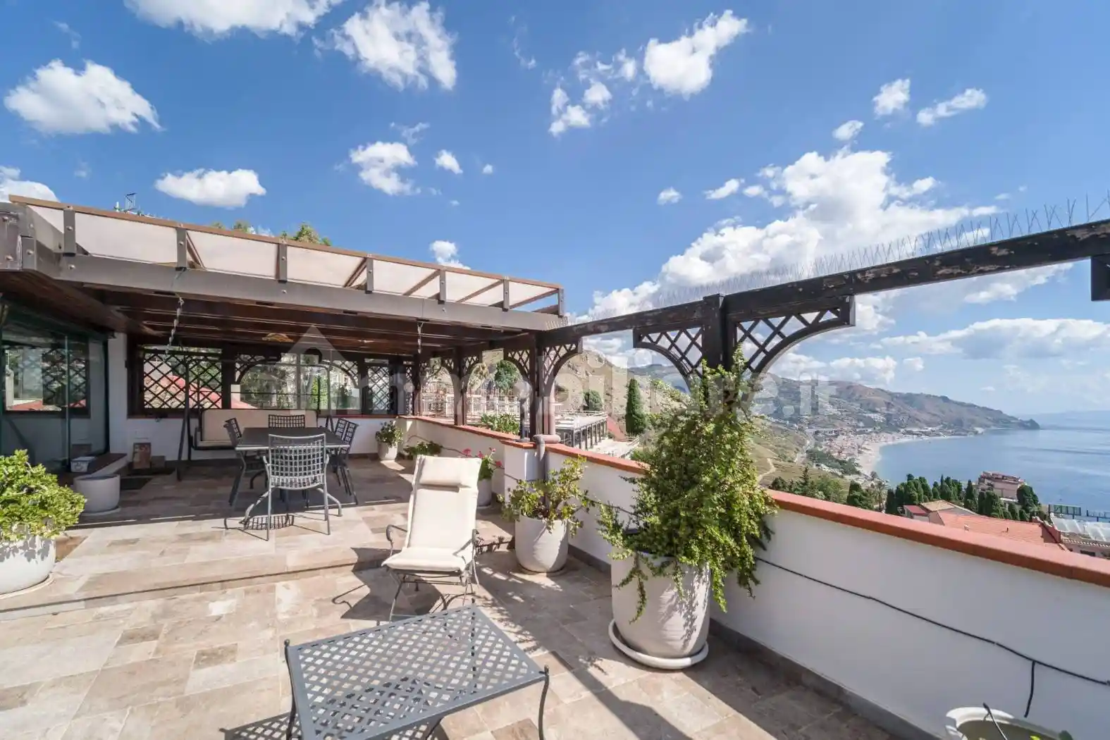 Appartamento in vendita a Taormina