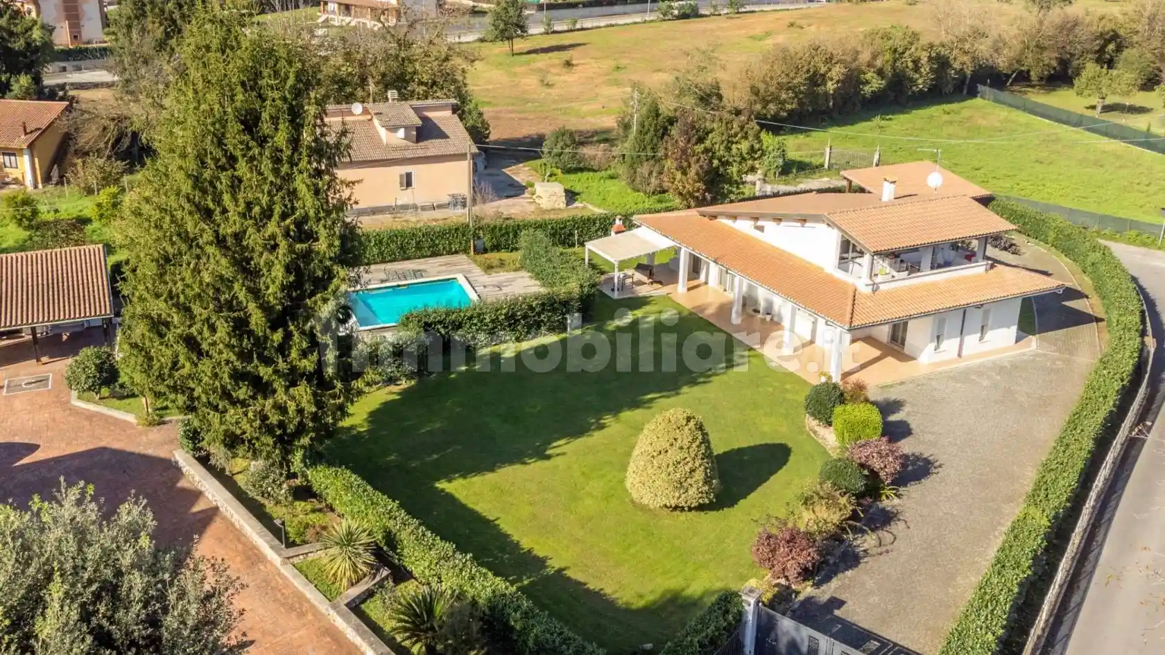 Villa in vendita a Valmontone