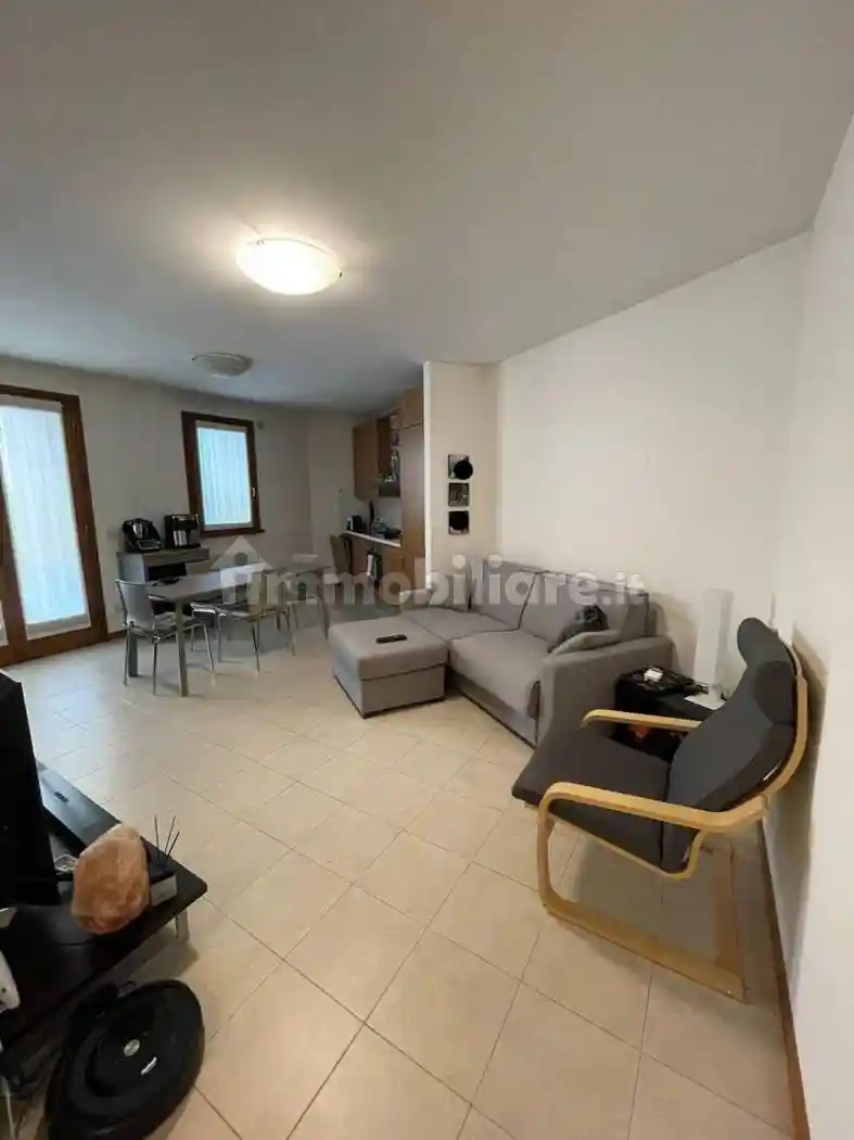 Trilocale via G. Mazzini San C., Centro, Brugnera - foto 5