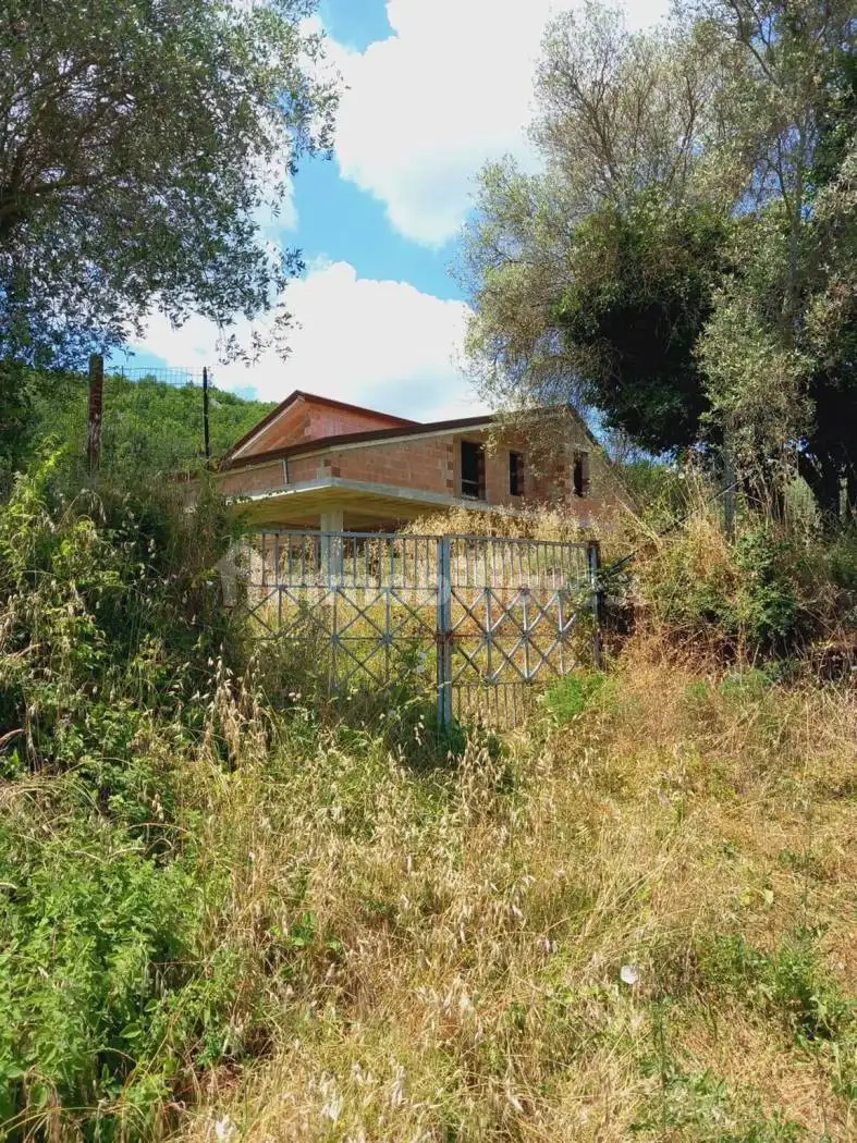 Villa unifamiliare via Monticello, 5, Castel Morrone - foto 2