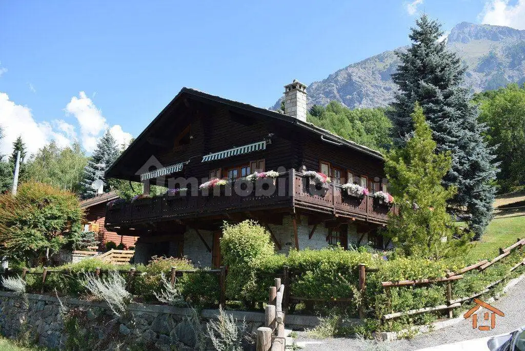 Villa unifamiliare via Col Ranzola 50, Centro, Brusson - foto 3