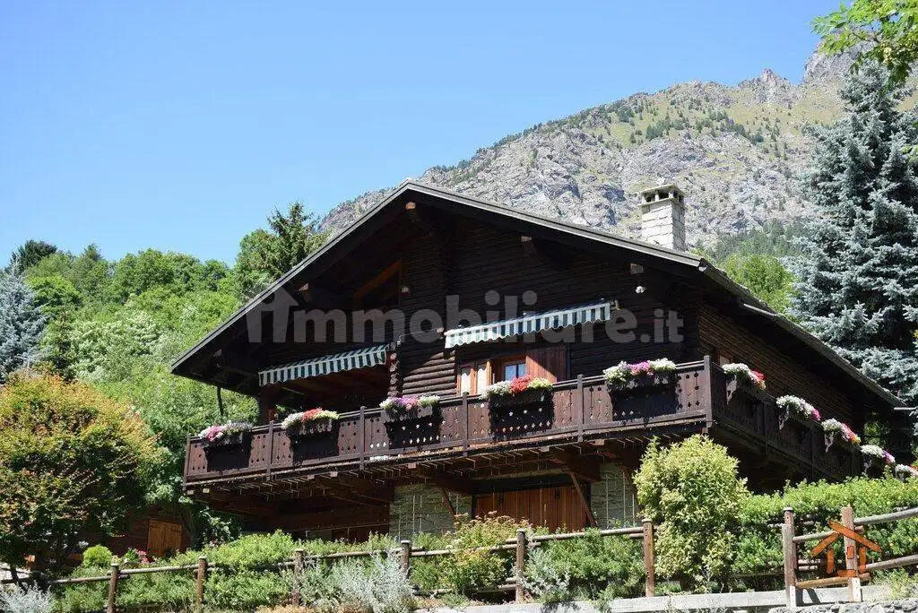 Villa unifamiliare via Col Ranzola 50, Centro, Brusson - foto 5