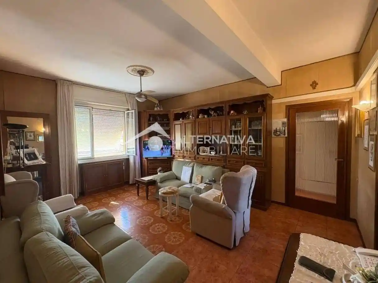 Appartamento in vendita a Cascina