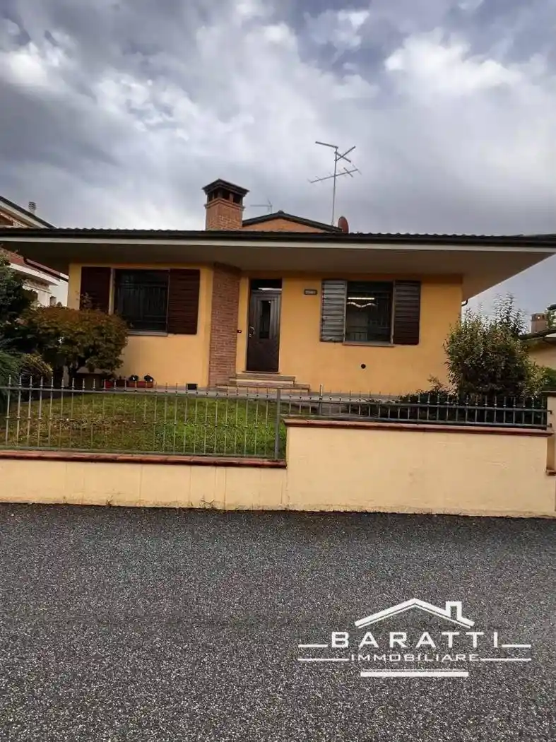 Villa in vendita a Suzzara