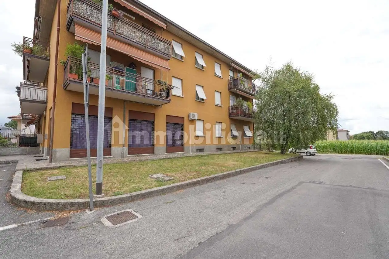 Appartamento in vendita a Presezzo