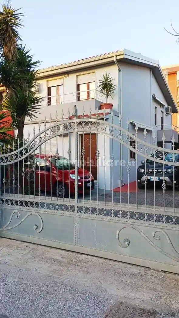 Villa in vendita a Carbonia