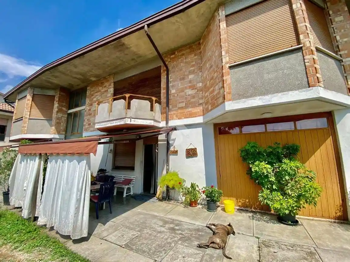 Villa bifamiliare via Monte Grappa, Centro, Caerano di San Marco - foto 5