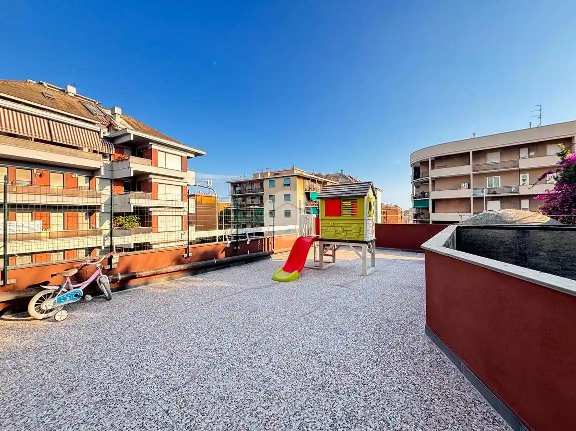 Appartamento in vendita a Genova