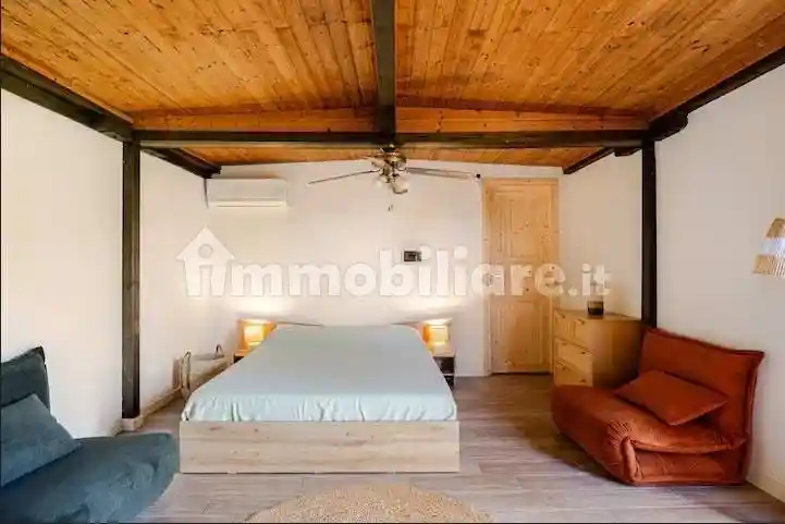 Rustico - Casale in affitto a Latina