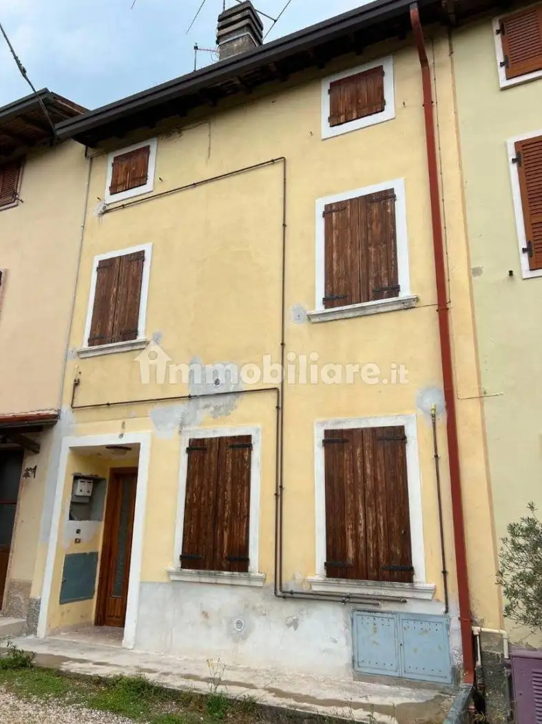 Appartamento in affitto a Valeggio sul Mincio