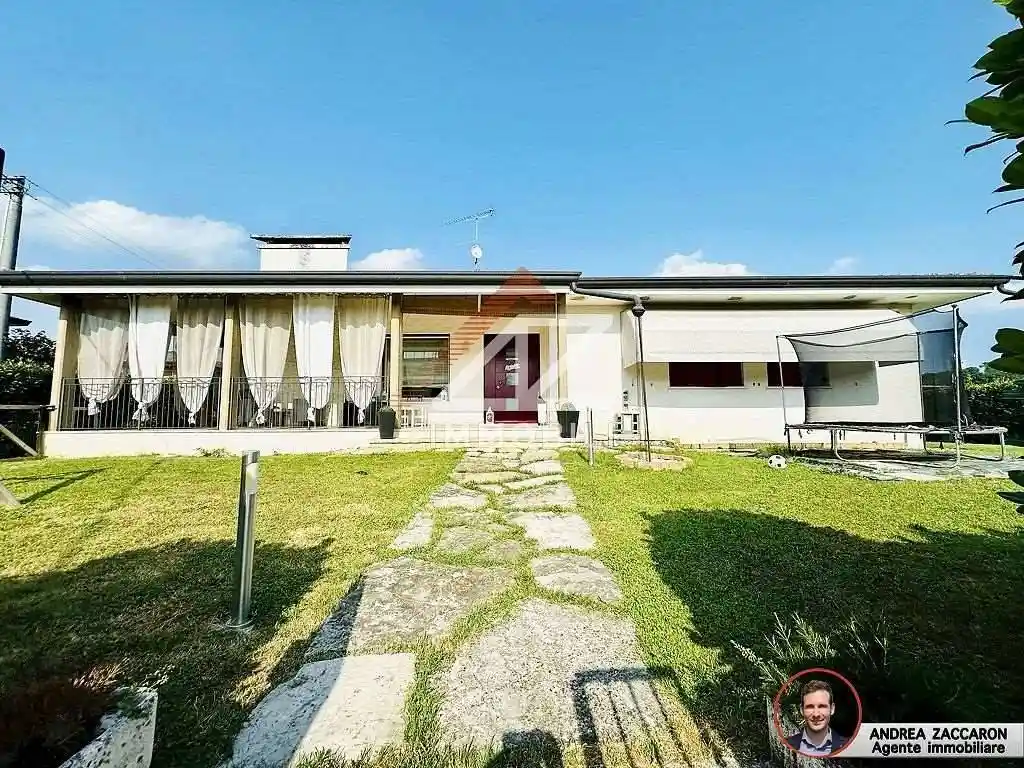 Casa indipendente in vendita a Pieve di Soligo