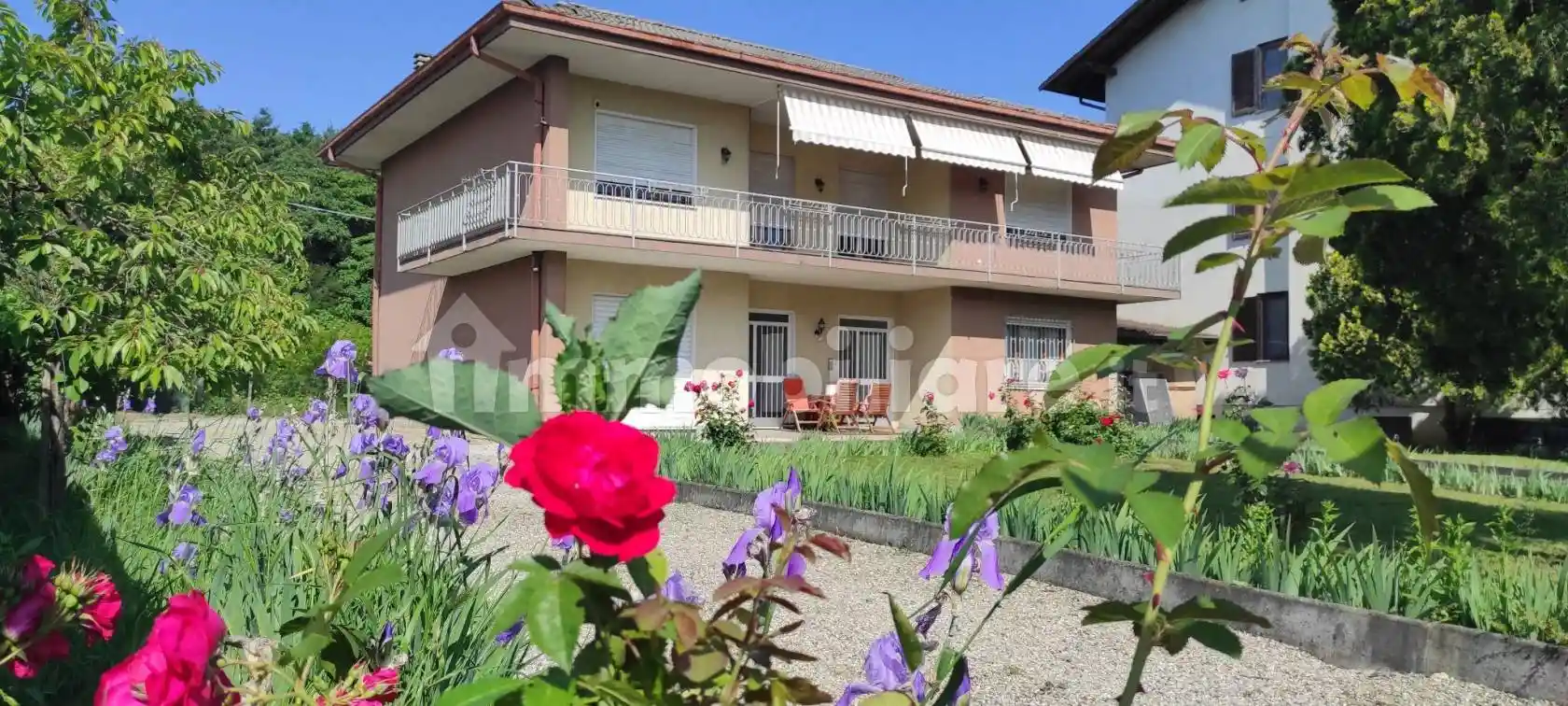 Villa in vendita a Briona