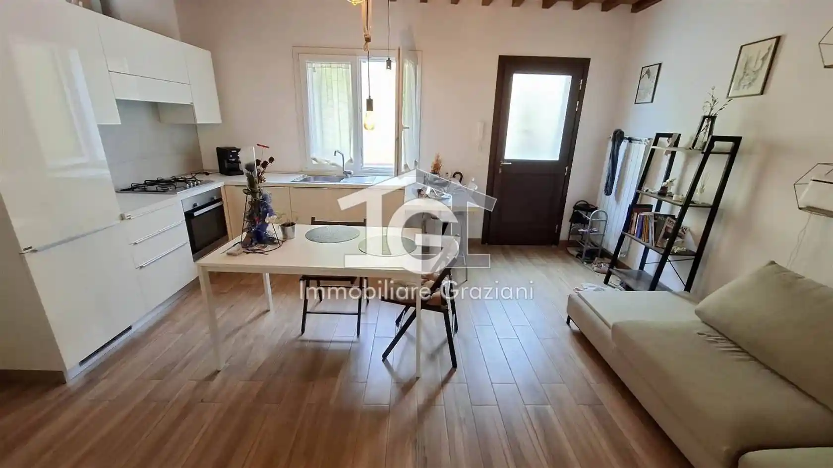 Appartamento in vendita a Collesalvetti