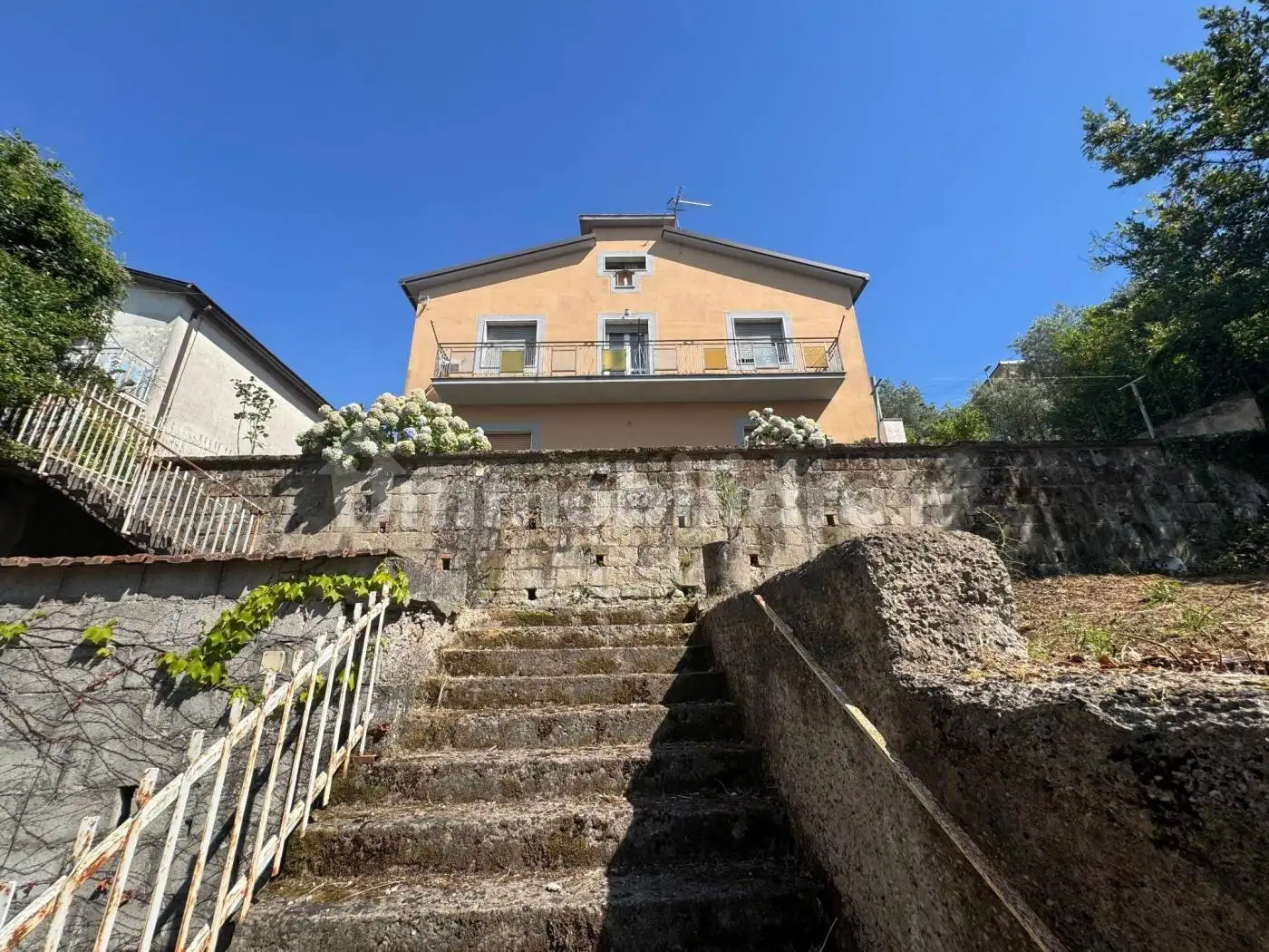 Villa in vendita a Sant'Angelo a Cupolo