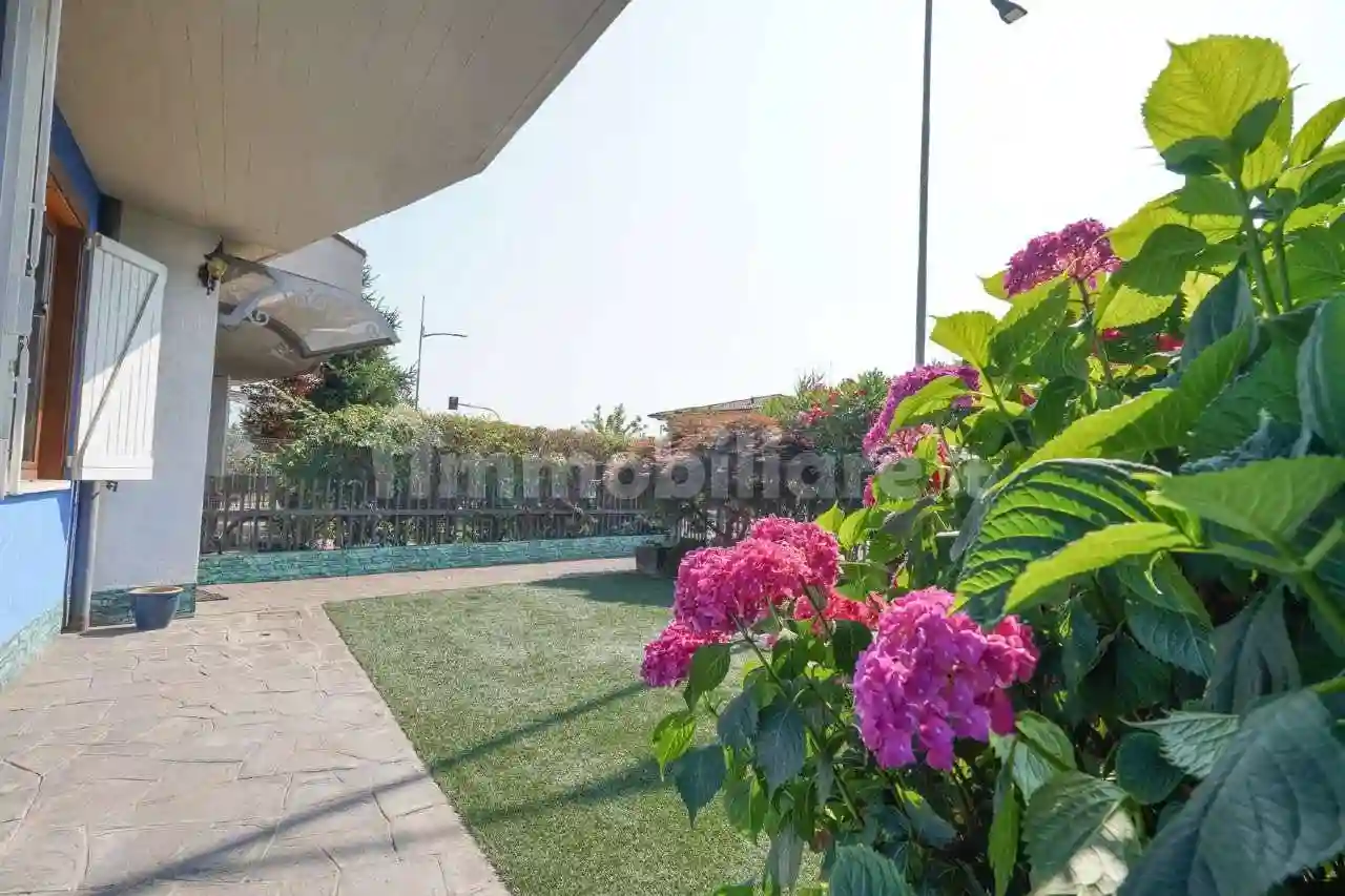 Villetta a schiera - foto 2