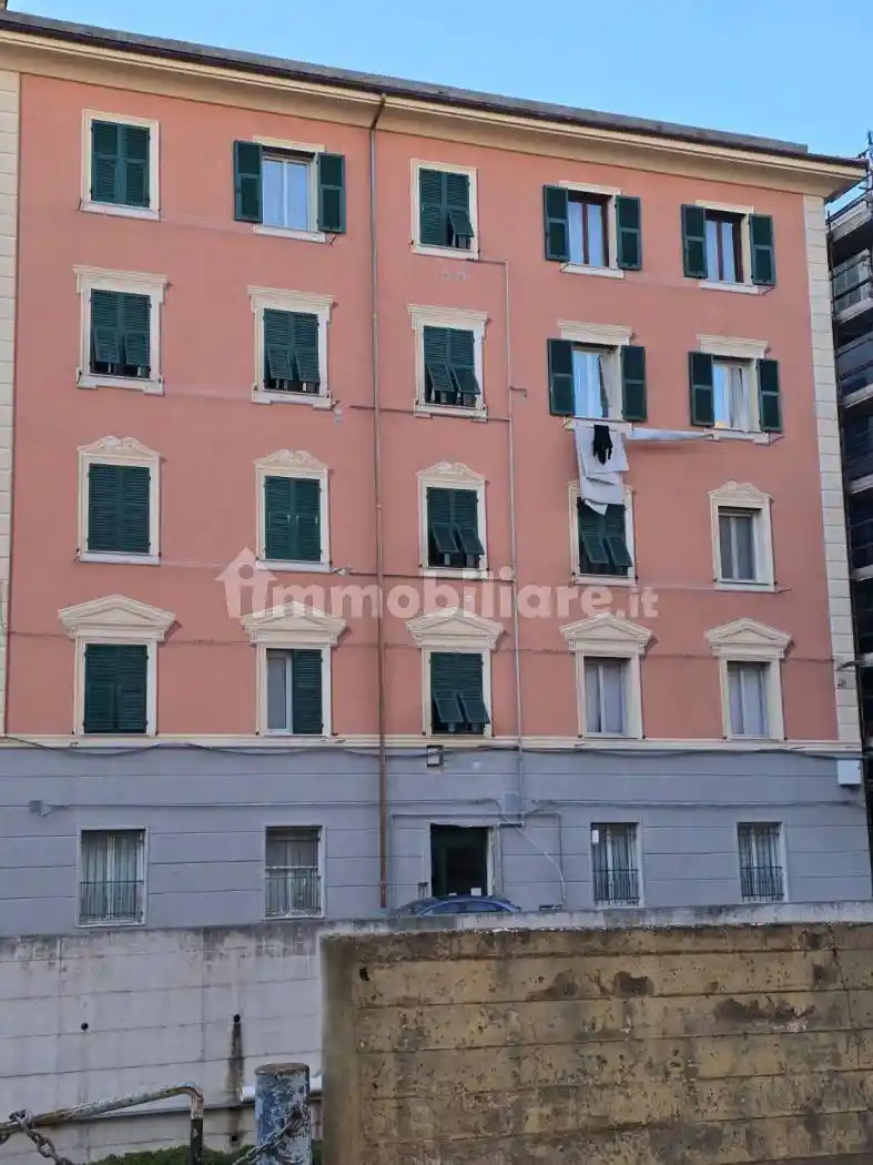Appartamento in vendita a Genova