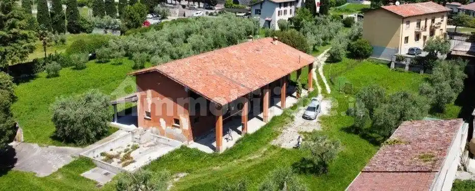 Rustico - Casale in vendita a San Felice del Benaco