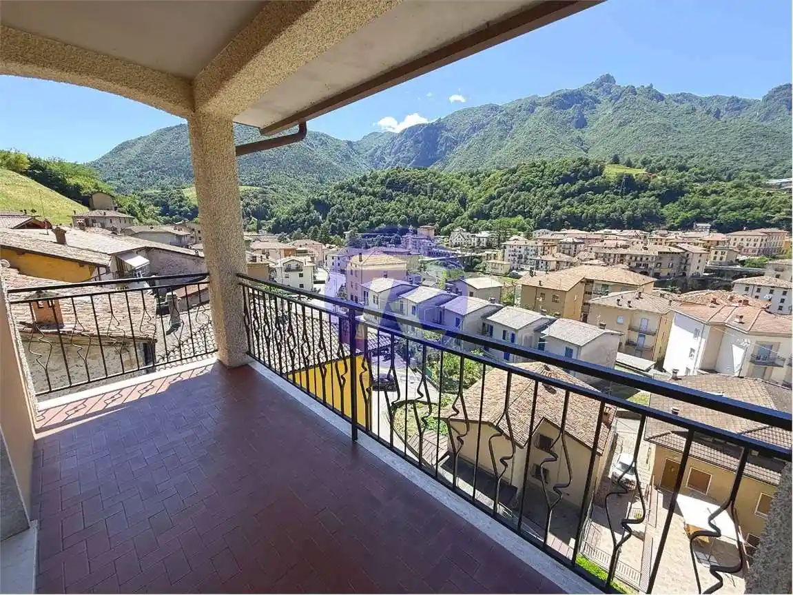 Appartamento in vendita a San Giovanni Bianco