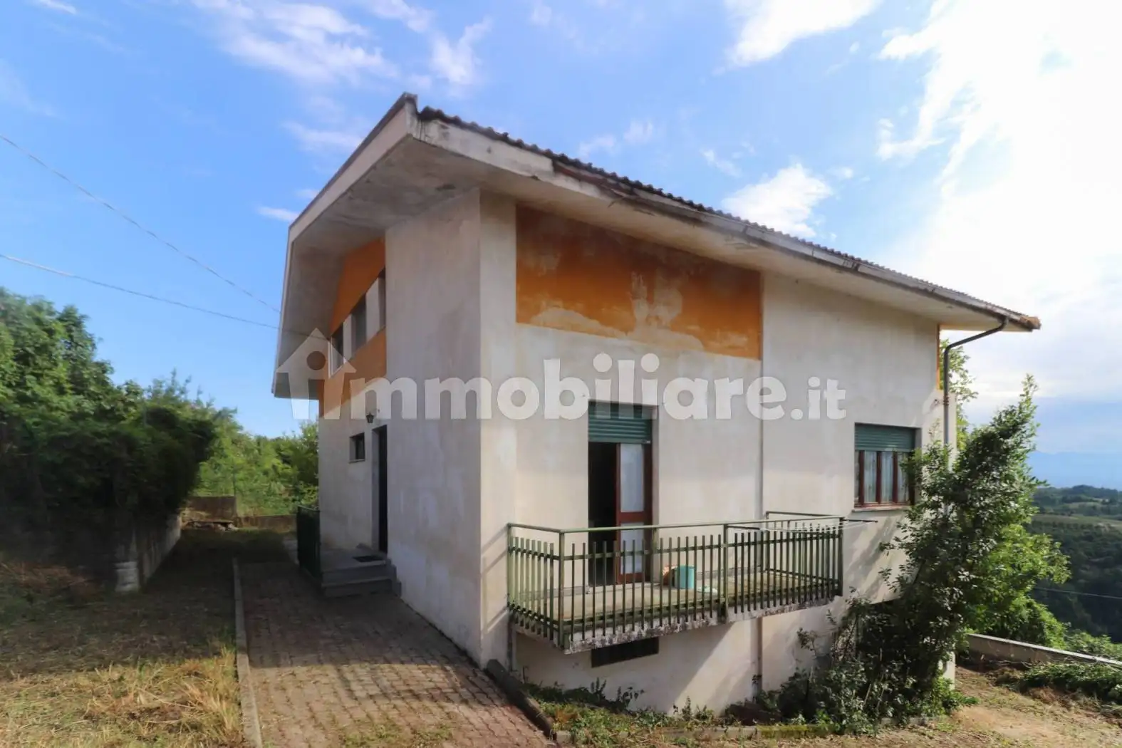 Villa in vendita a Belvedere Langhe