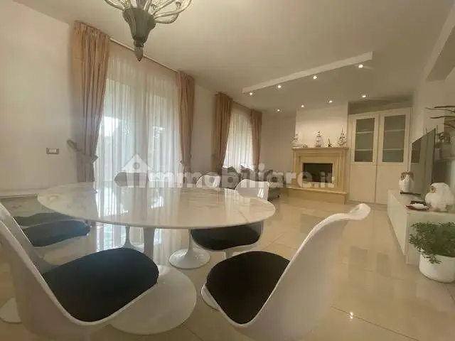 Villa unifamiliare via Michelangelo Buonarroti, 69, Lido di Camaiore, Camaiore - foto 4