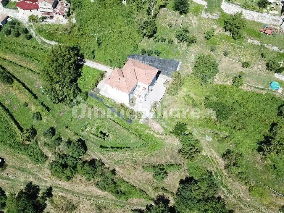 Villa in vendita a Castelnuovo di Garfagnana