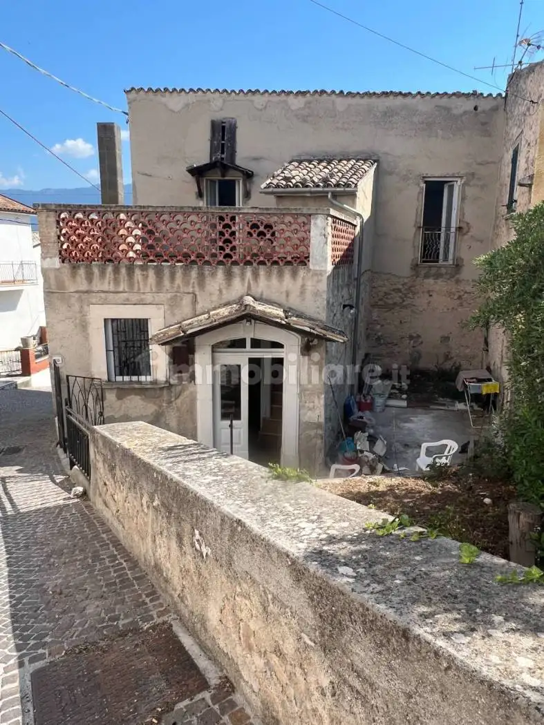 Casa indipendente in vendita a Capestrano