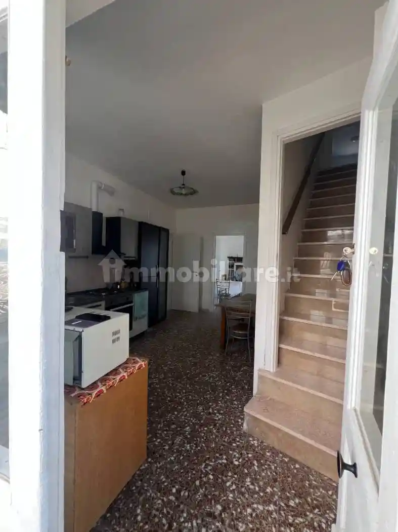 Terratetto unifamiliare via Coste di Toro, Centro, Capestrano - foto 3