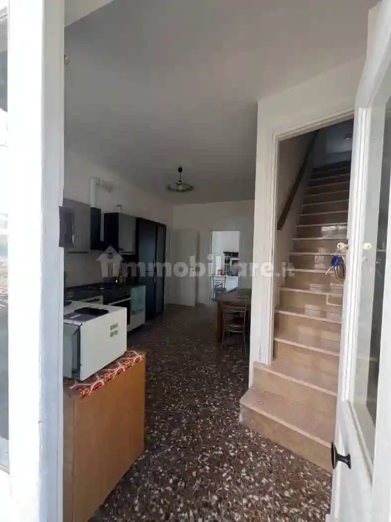 Terratetto unifamiliare via Coste di Toro, Centro, Capestrano - foto 4