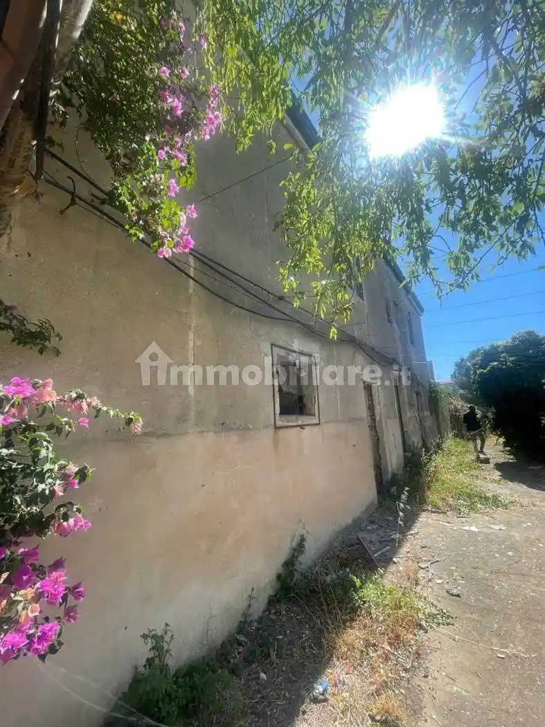 Villa in vendita a Aragona