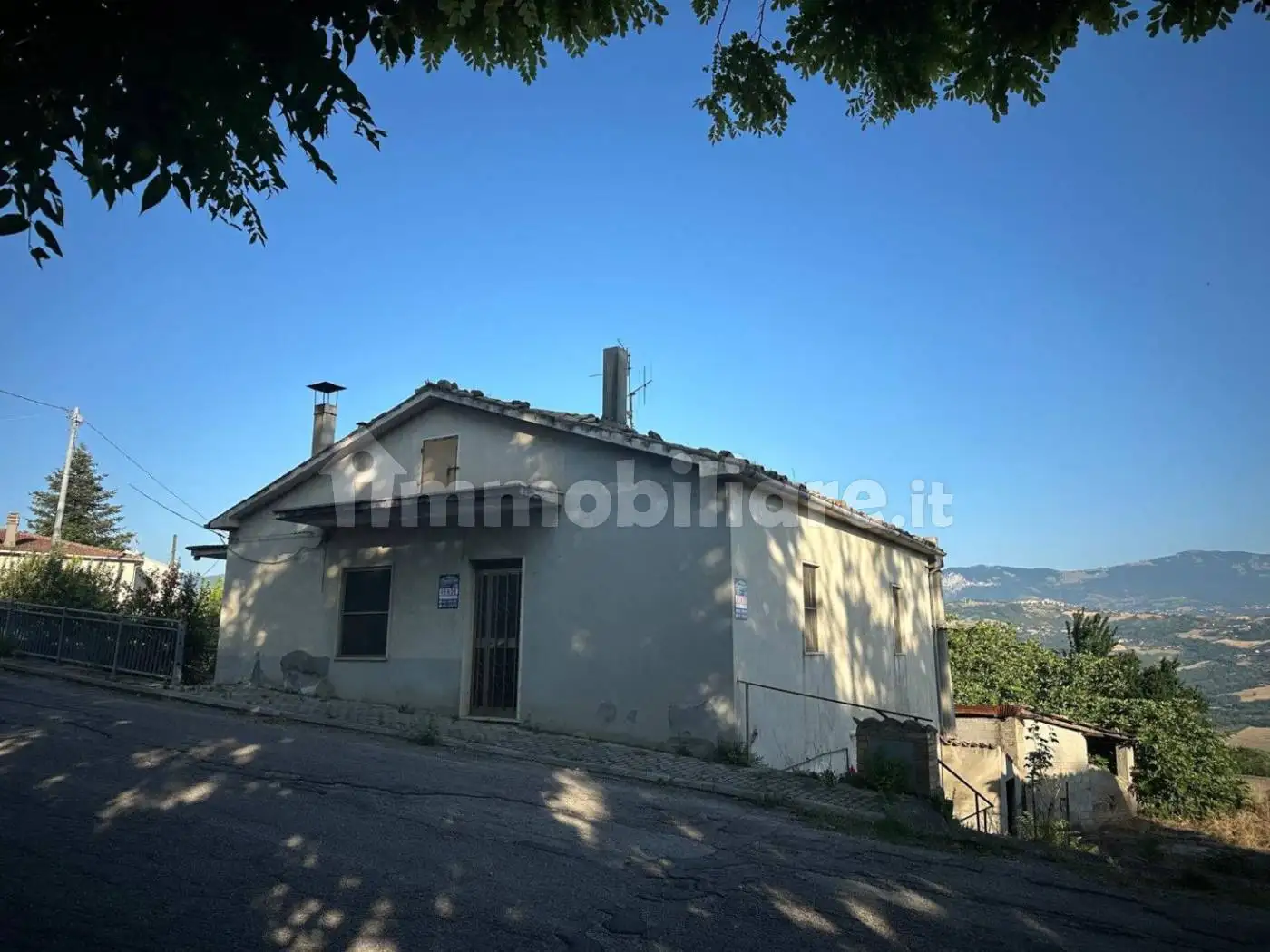 Casa indipendente in vendita a San Valentino in Abruzzo Citeriore