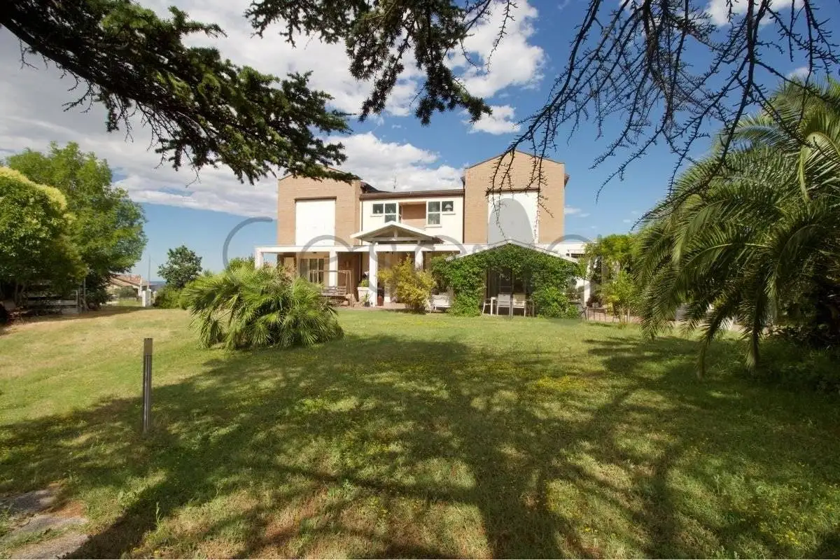Villa in vendita a Cesena