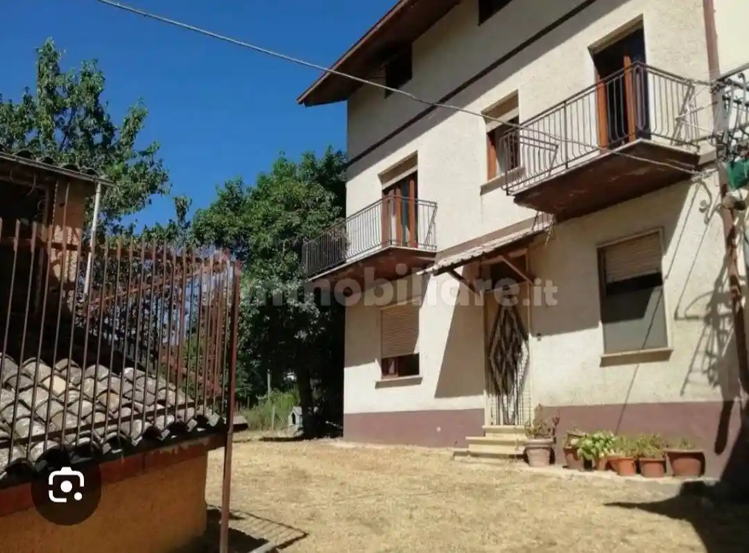 Casa indipendente in vendita a Leonessa