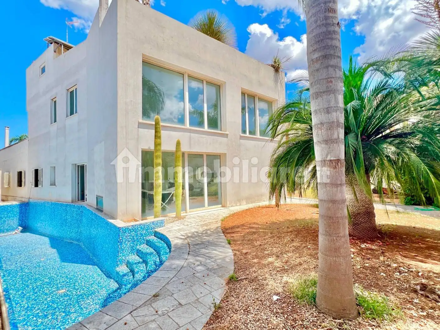 Villa in vendita a Leverano