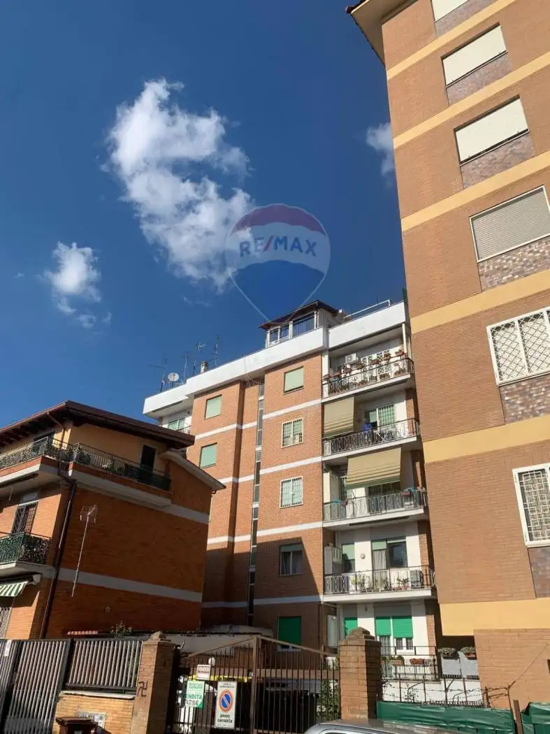 Appartamento in vendita a Guidonia Montecelio