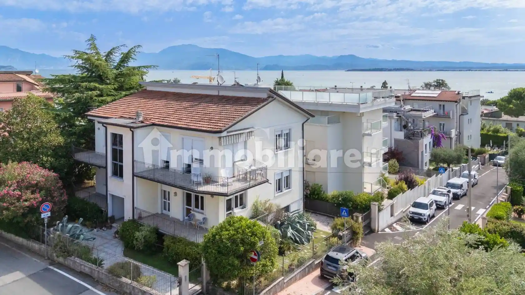 Villa in vendita a Desenzano del Garda