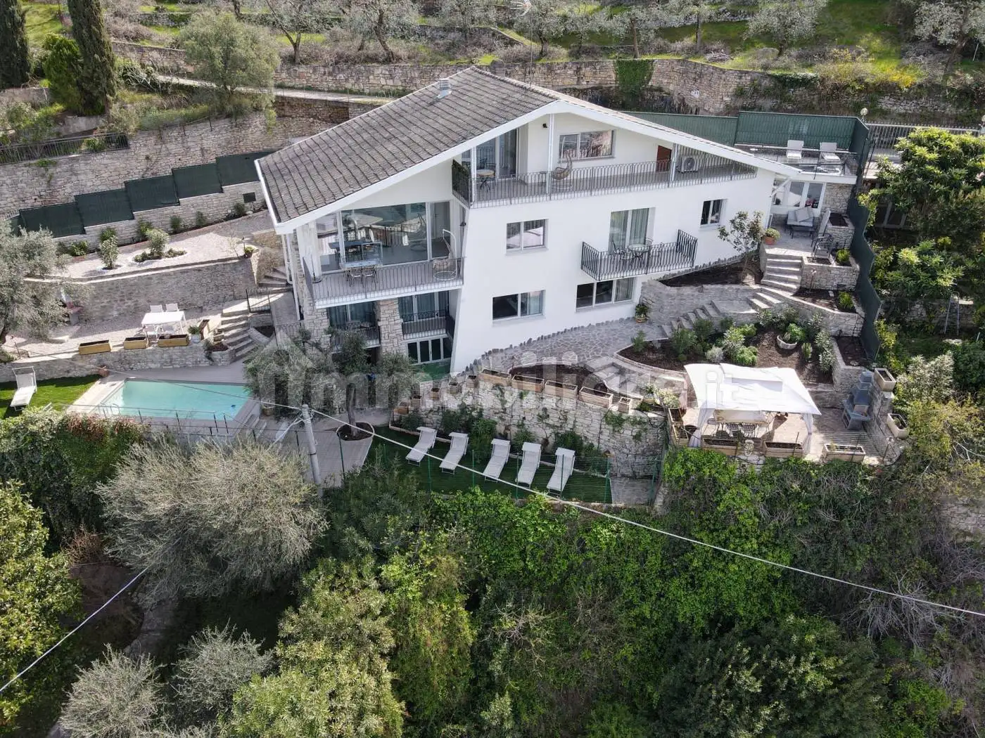 Villa in vendita a Brenzone sul Garda