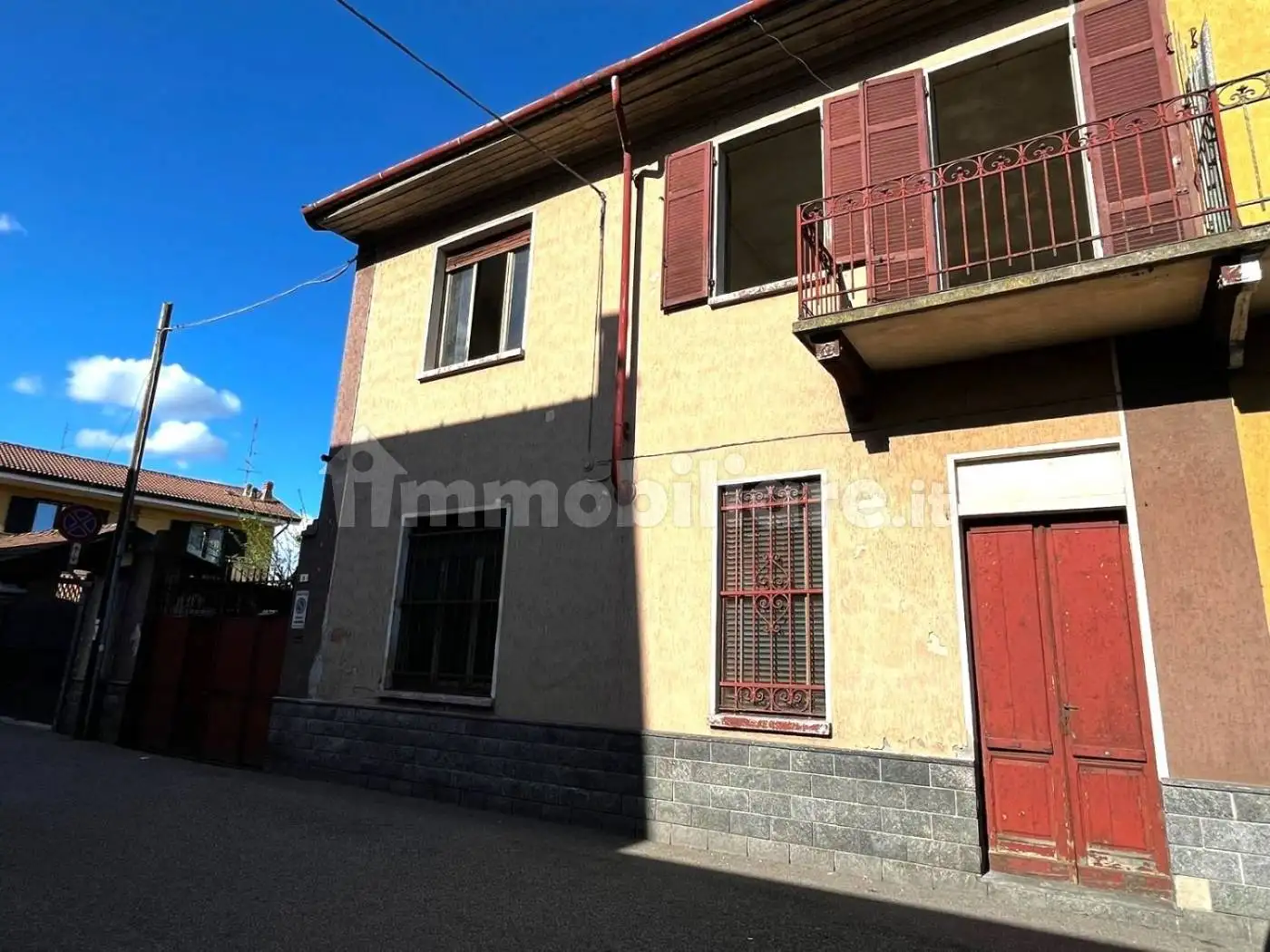 Casa indipendente in vendita a Novara