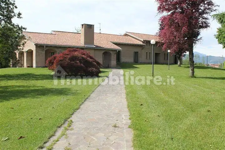 Villa unifamiliare via Cristoforo Colombo, Centro, Bernareggio - foto 4