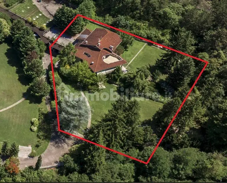 Villa in vendita a Rovereto