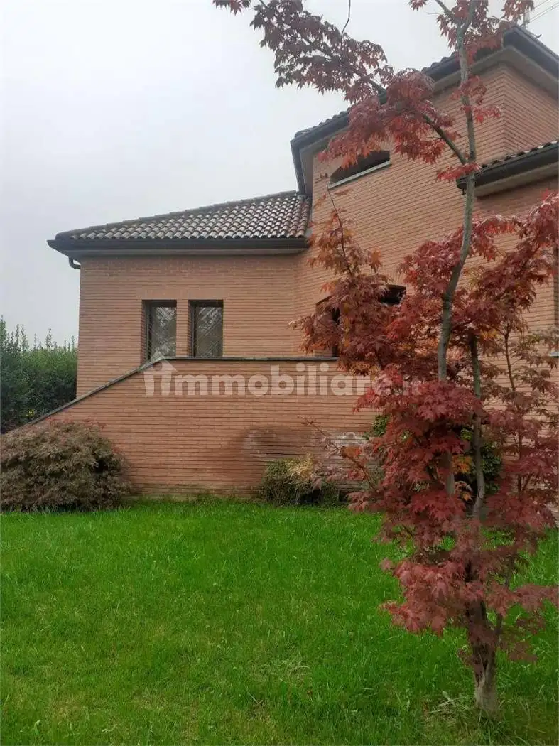 Villa unifamiliare via Pellico, 1, Centro, Bernareggio - foto 2