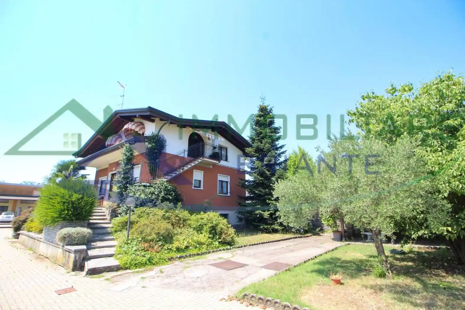 Villa in vendita a Samarate