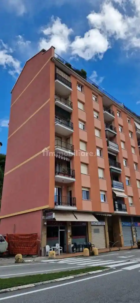 Appartamento in vendita a Borgosesia