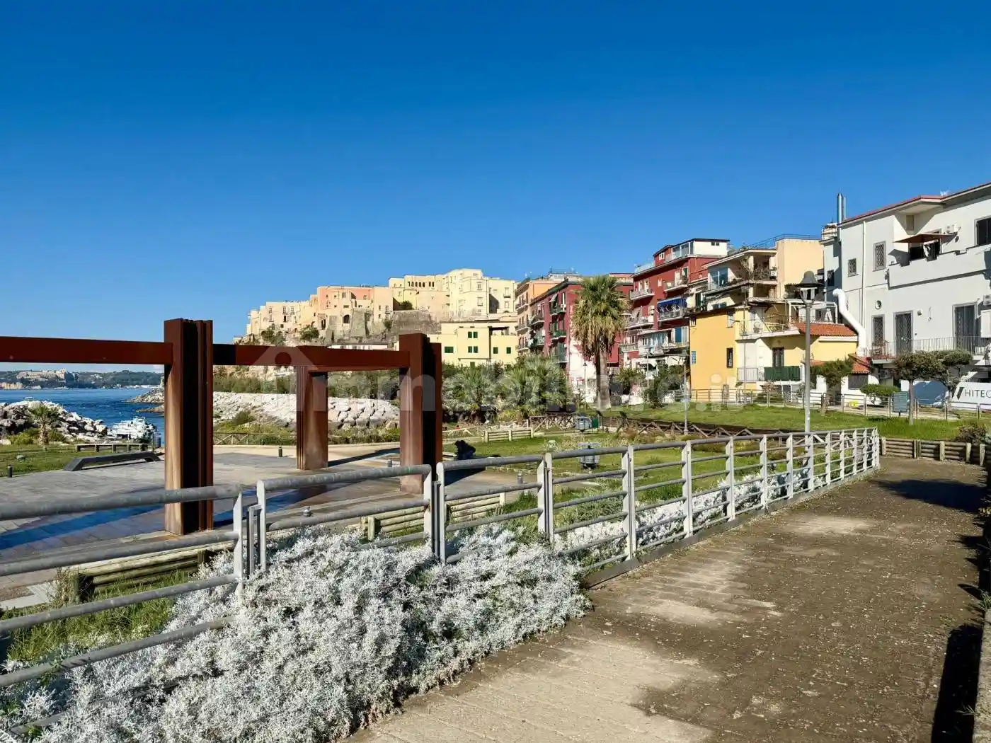 Appartamento in affitto a Pozzuoli
