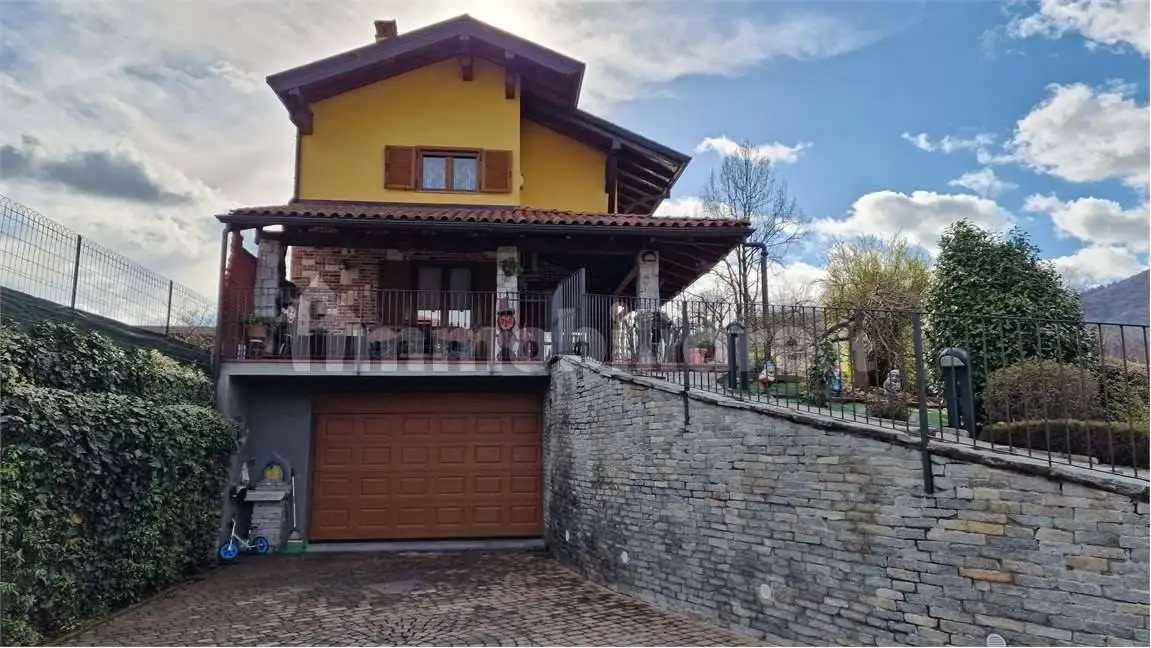 Villa in vendita a San Maurizio d'Opaglio