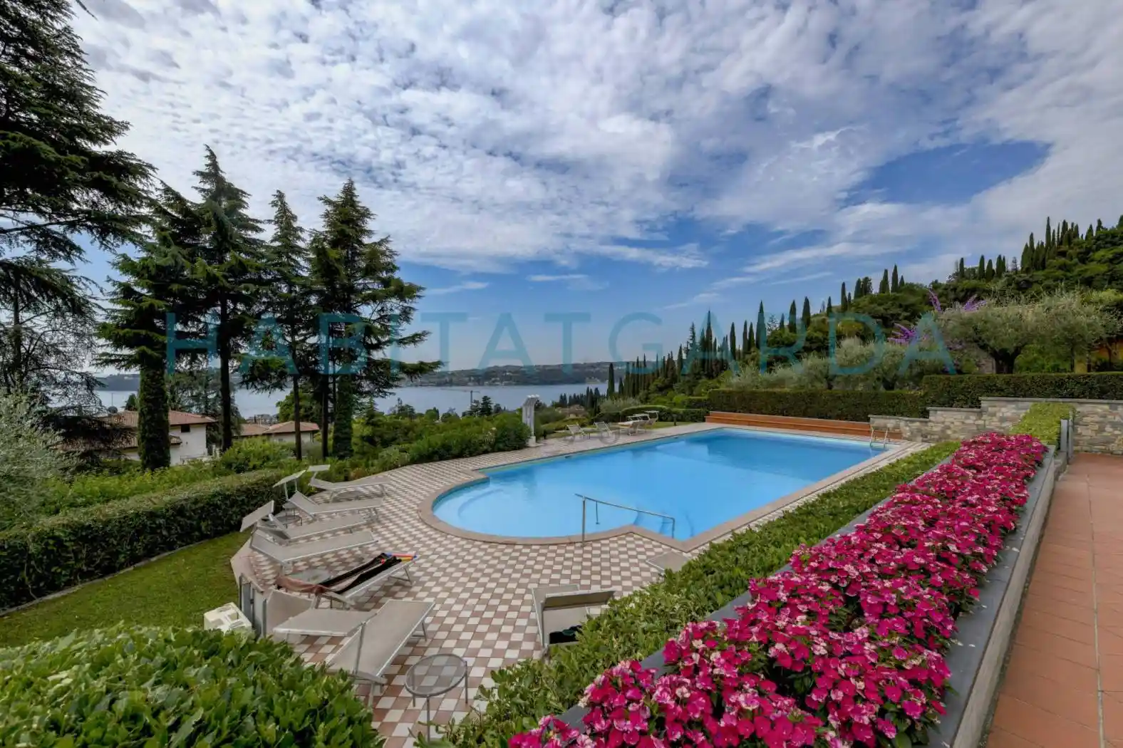 Appartamento in vendita a Gardone Riviera