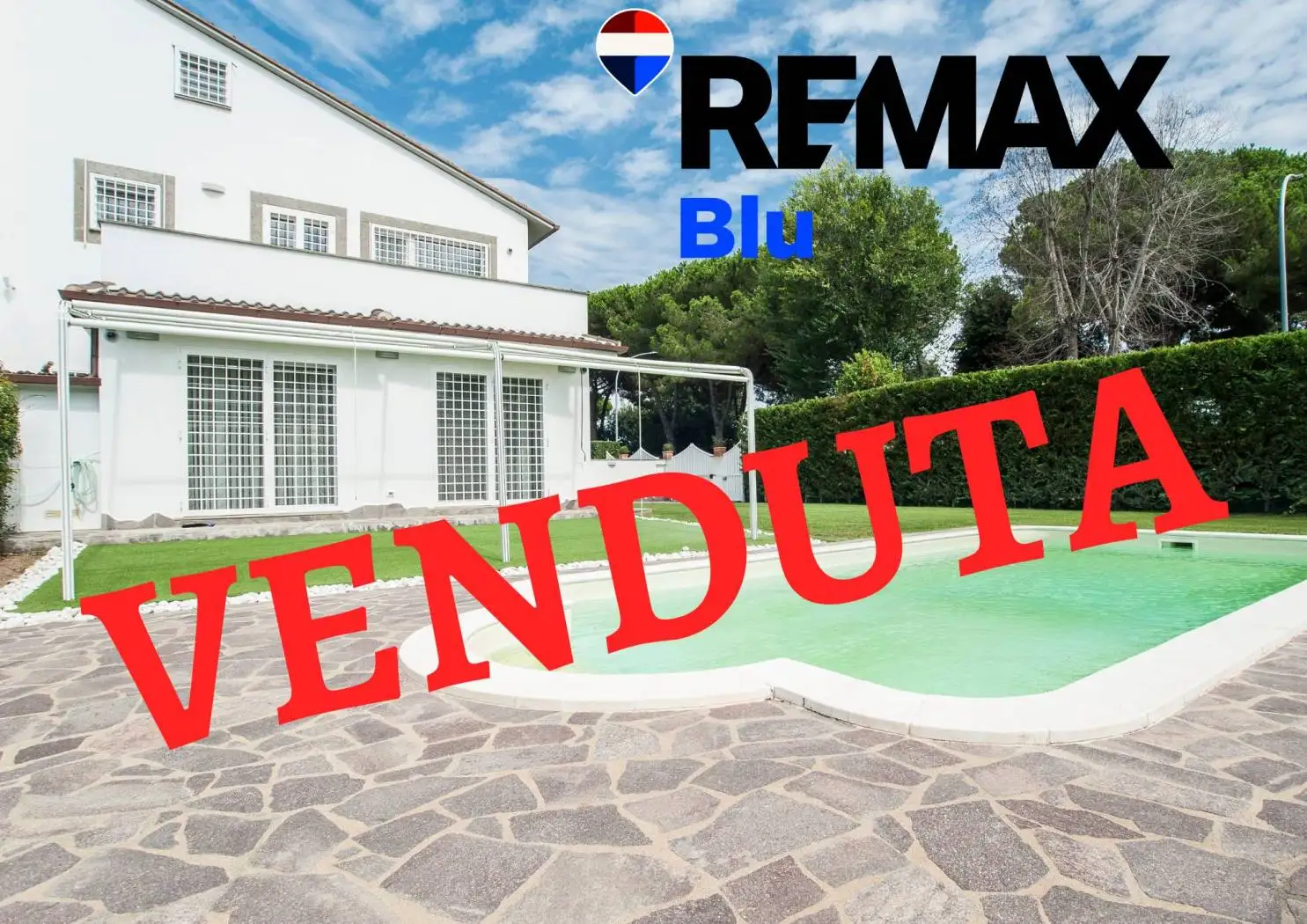 Villa plurifamiliare in vendita a Roma